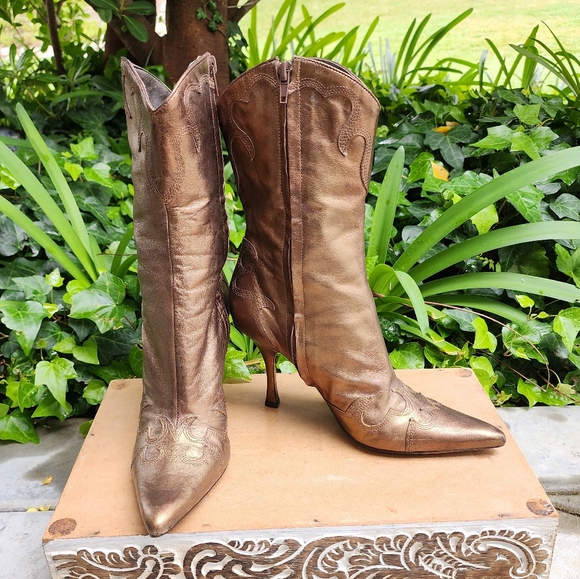 BCBGirls VNTG Western Inspired Bronze Leather Booties - Picture 10 of 14
